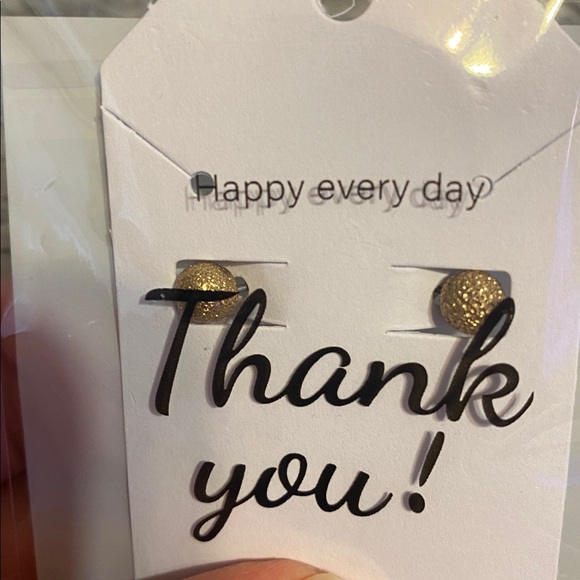 Different Design earrings - Picture 8 of 10